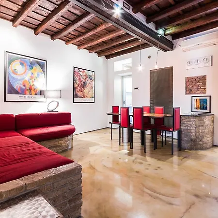 Appartement Design Colosseum *